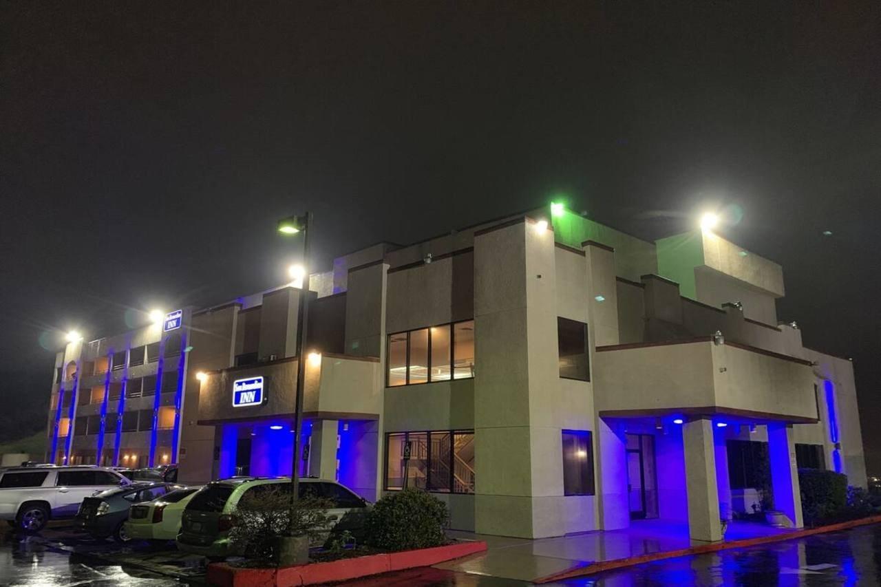 סן ברנרדינו San Bernandino Inn & Suites מראה חיצוני תמונה