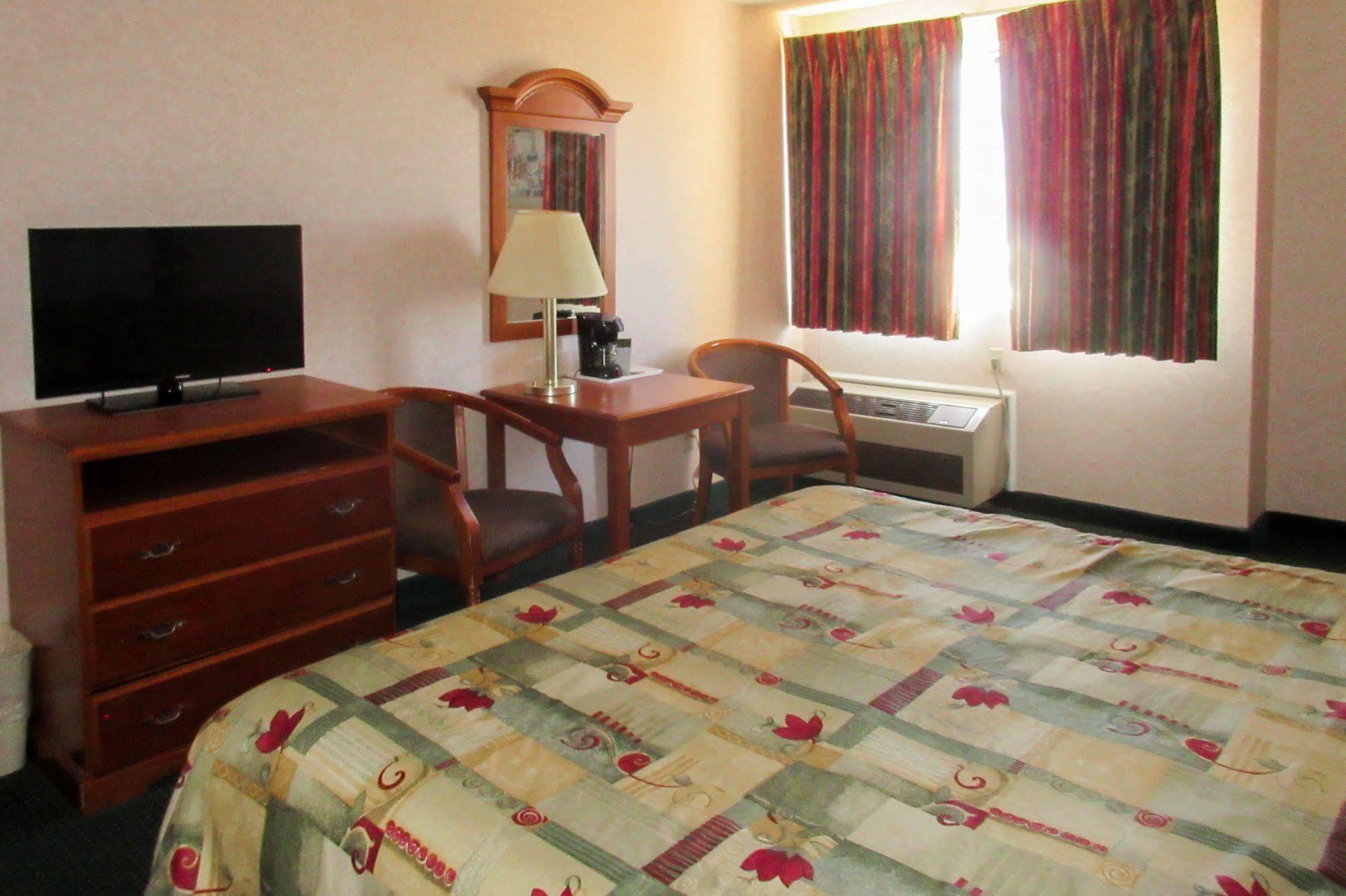 סן ברנרדינו San Bernandino Inn & Suites מראה חיצוני תמונה