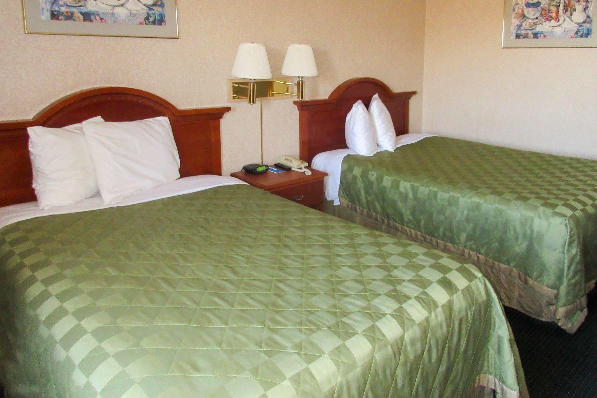 סן ברנרדינו San Bernandino Inn & Suites מראה חיצוני תמונה