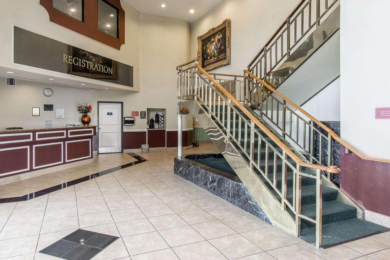 סן ברנרדינו San Bernandino Inn & Suites מראה חיצוני תמונה